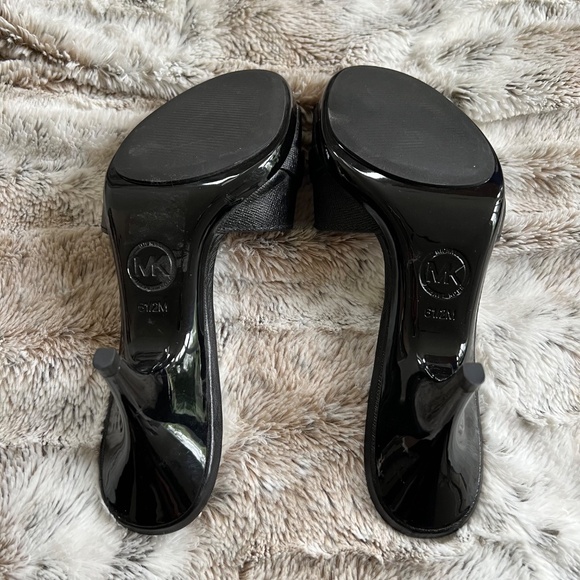 NWOT Michael Kors Low Heels in black and silver MK monogram - Picture 5 of 6